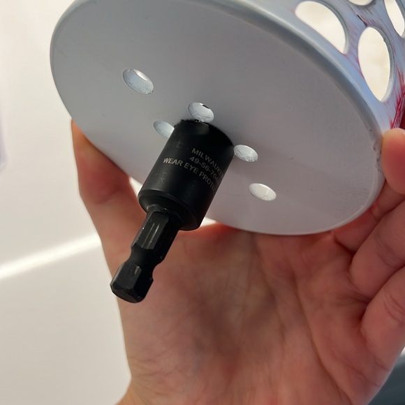 Milwaukee 4” hole saw with arbor - Picture 4 of 5